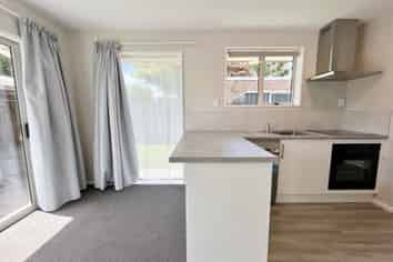 2/481 Barrington St, Addington