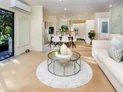 2/32 Centorian Drive, Windsor Park