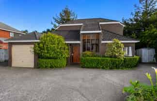 2/32 Centorian Drive, Windsor Park