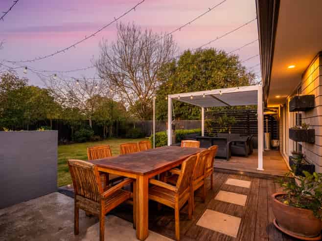 16 Flaxgrove Place, Parklands