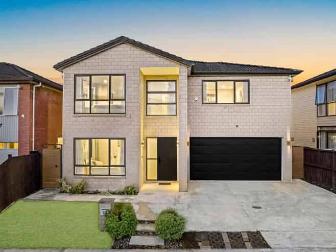 10 Demeter Street, Flat Bush