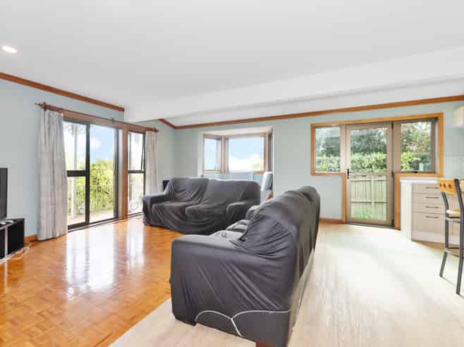 80 Highland Park Drive, Highland Park