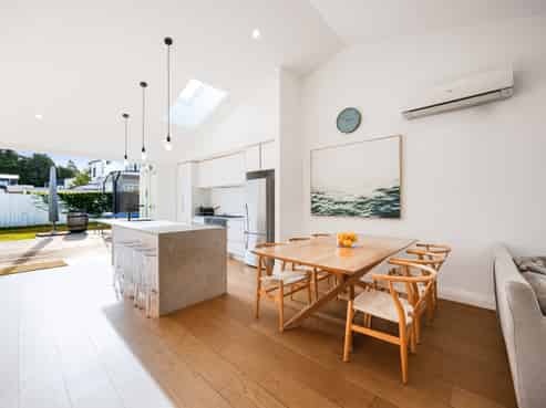 9 Ocean View Road, Hillcrest