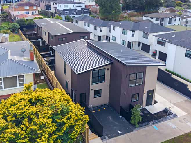 16 Geneva Place, Blockhouse Bay