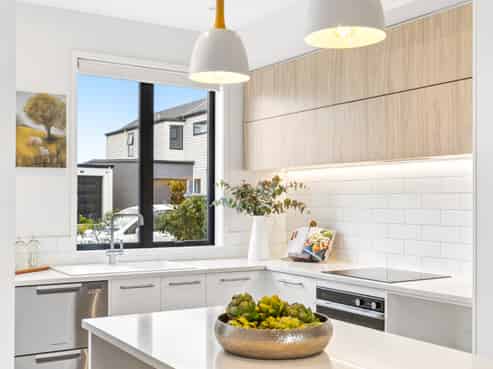 24 Tapuwae Way, Mangere Bridge