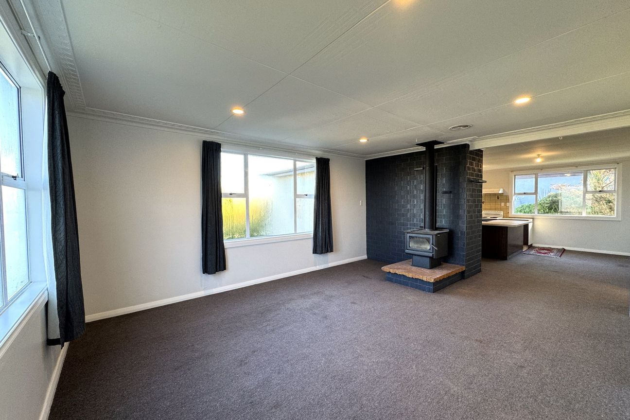 Peaceful Position, Elevated Outlook - Mehr