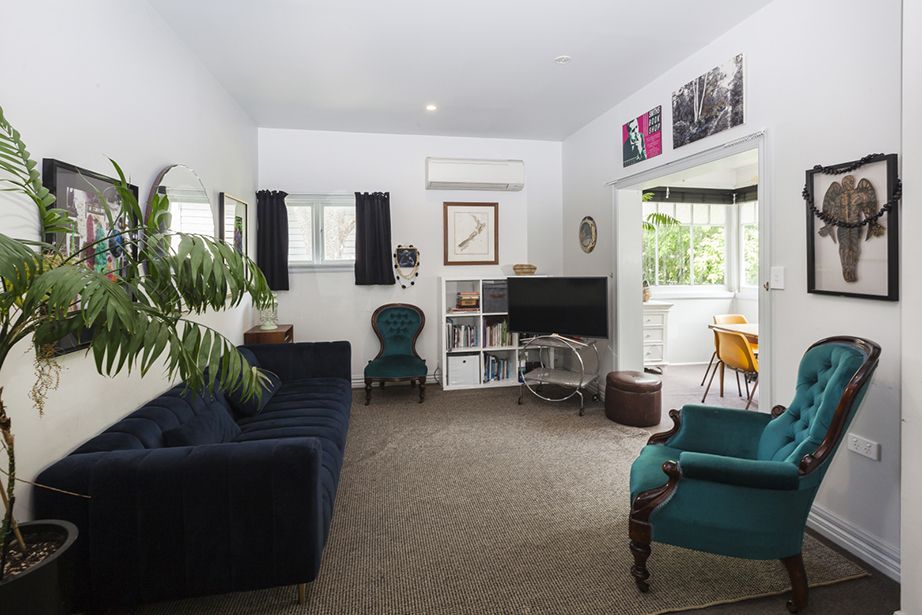 Comfortable, peaceful inner city living - Widok 3