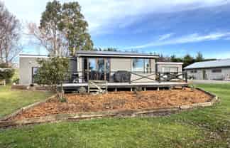 51 Allan Street, CLINTON