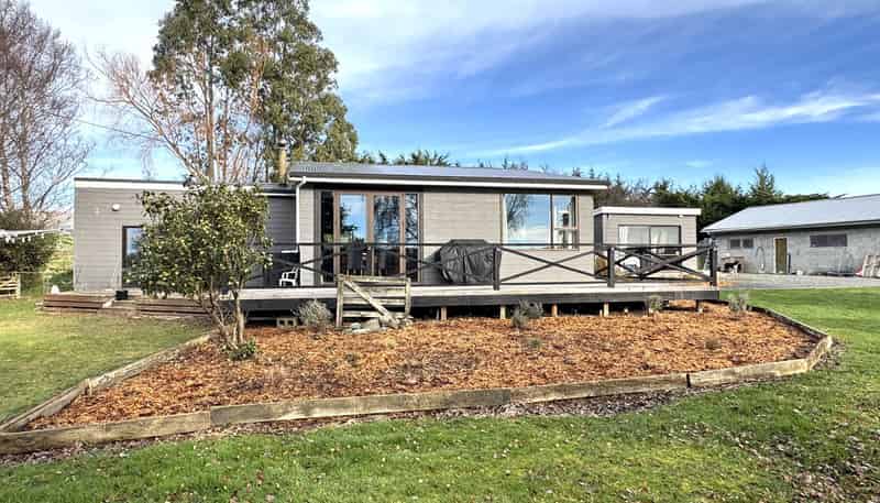 51 Allan Street, CLINTON