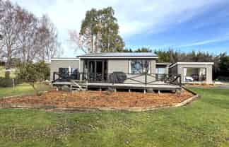 51 Allan Street, CLINTON
