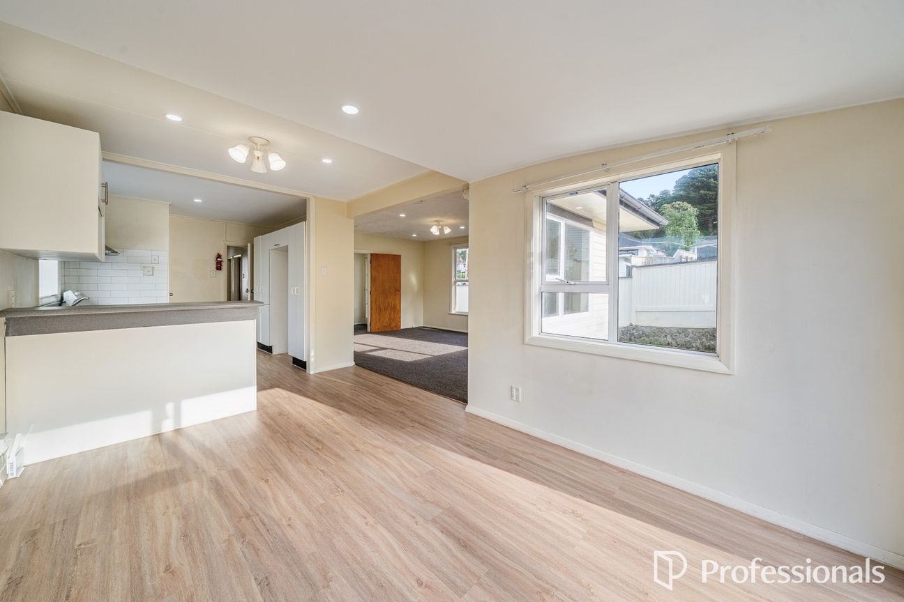 Classic 1960's Treasure - Highly Sought After! - Vista 2