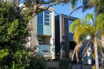 33 Williamson Avenue, Belmont
