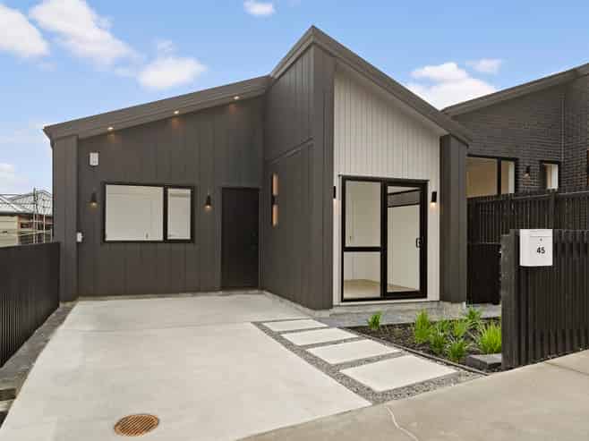 45 Awa Uru Road, Orewa