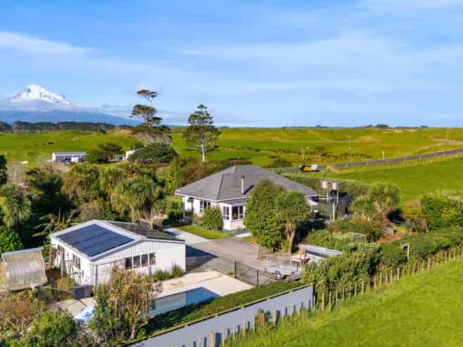 7091 South Road, Warea