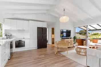 7D Yeoman Place, Howick