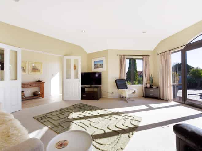 2 Strawberry Grove, Richmond