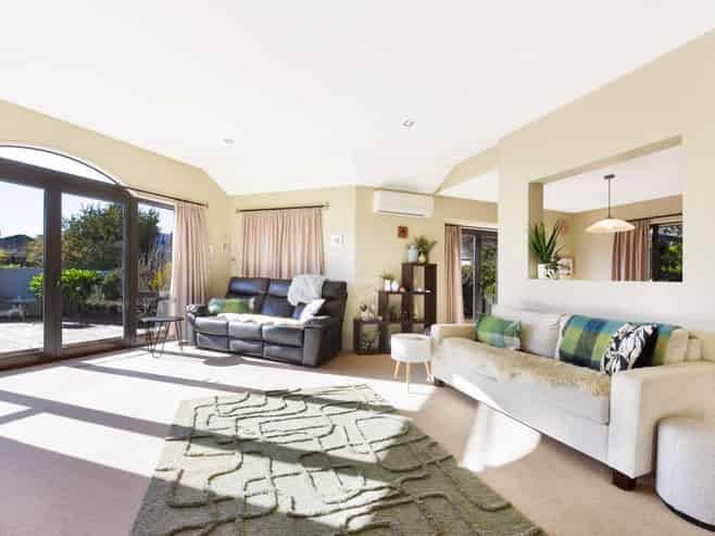2 Strawberry Grove, Richmond