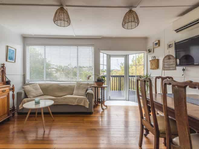 22 Lannan Road, Surfdale
