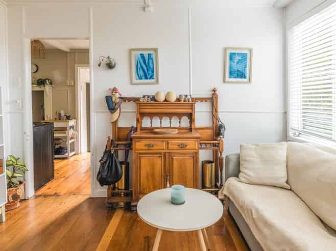 22 Lannan Road, Surfdale