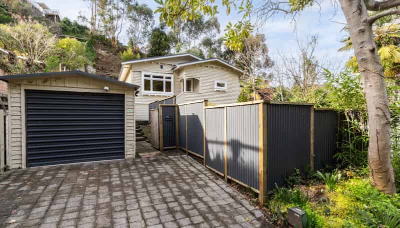 43 Chaucer Road South, Bluff Hill