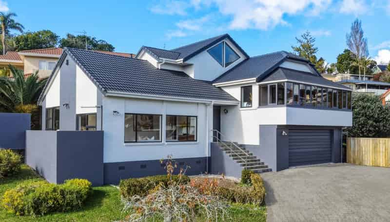 6 Tenbless Court, Unsworth Heights