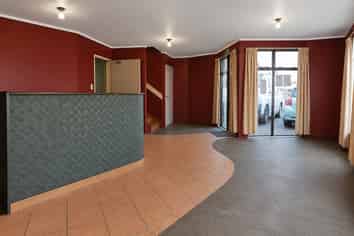 High Stud Factory With Office In Prime Central Location!