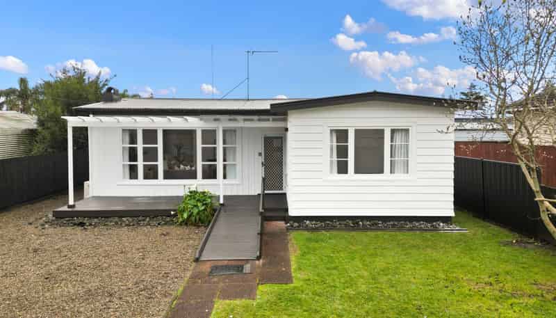 80 Tawa Street, Melville