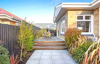 8 Ashmore Lane, Strowan