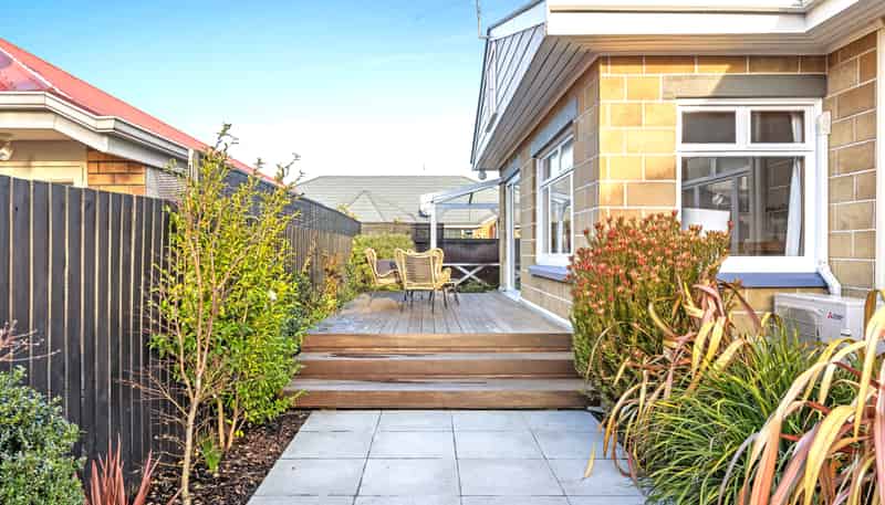 8 Ashmore Lane, Strowan
