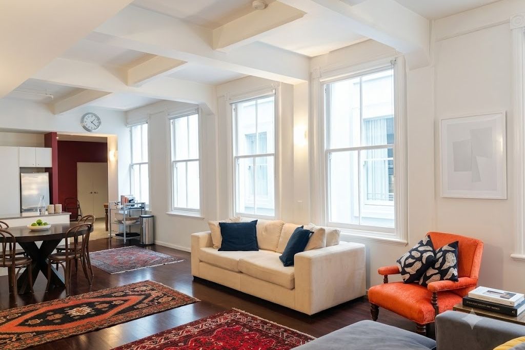 High Street Chic - Fully Furnished 1-Bed + Library - Short term lease available - Ansicht 2