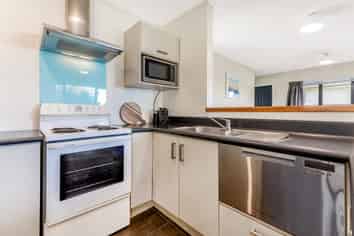 18A Bowes Crescent, Strathmore Park