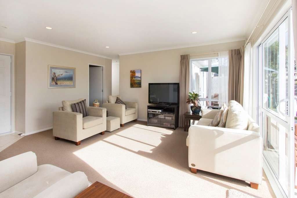 Quiet & Sunny Howick Home with Fully-fenced Garden - Widok 3