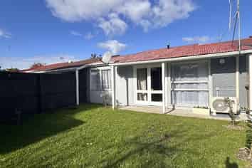 6 Westmere Place, Takaro
