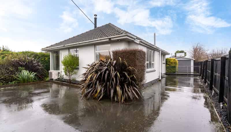 95 Springs Road, Hornby
