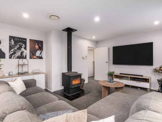 95 Springs Road, Hornby