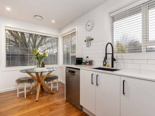 95 Springs Road, Hornby