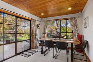 140 Royal Park Drive, Parklands
