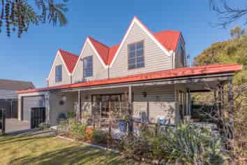 140 Royal Park Drive, Parklands