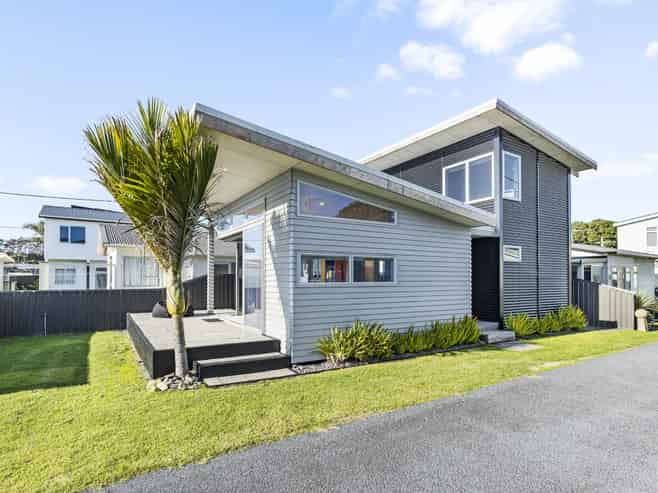 29 Third Avenue, Urenui
