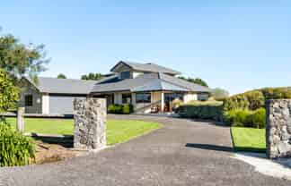 74 Koru Road, Omata