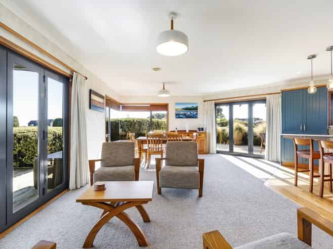 74 Koru Road, Omata