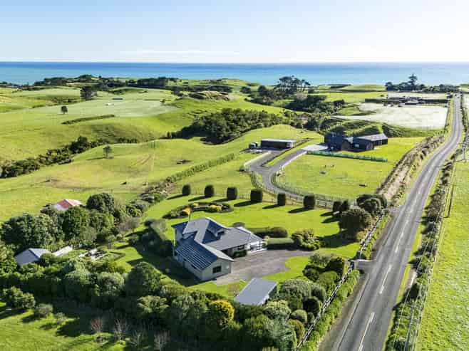 74 Koru Road, Omata