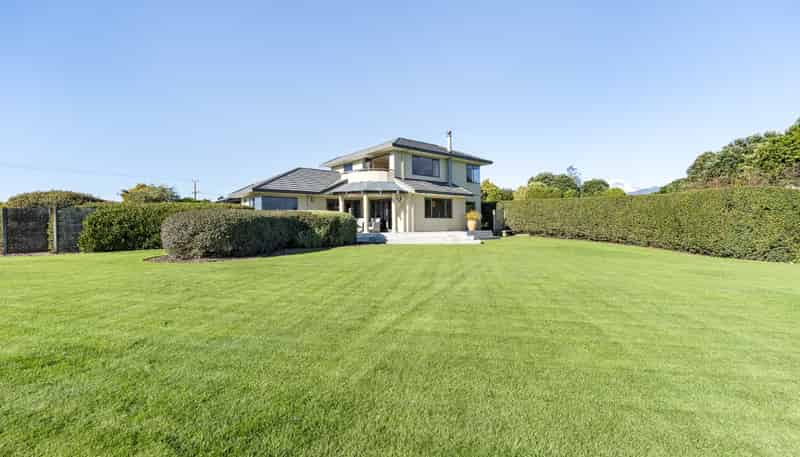 74 Koru Road, Omata