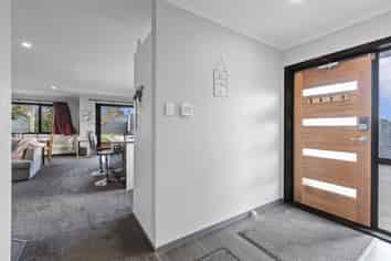 15A Carthew Street, Okato