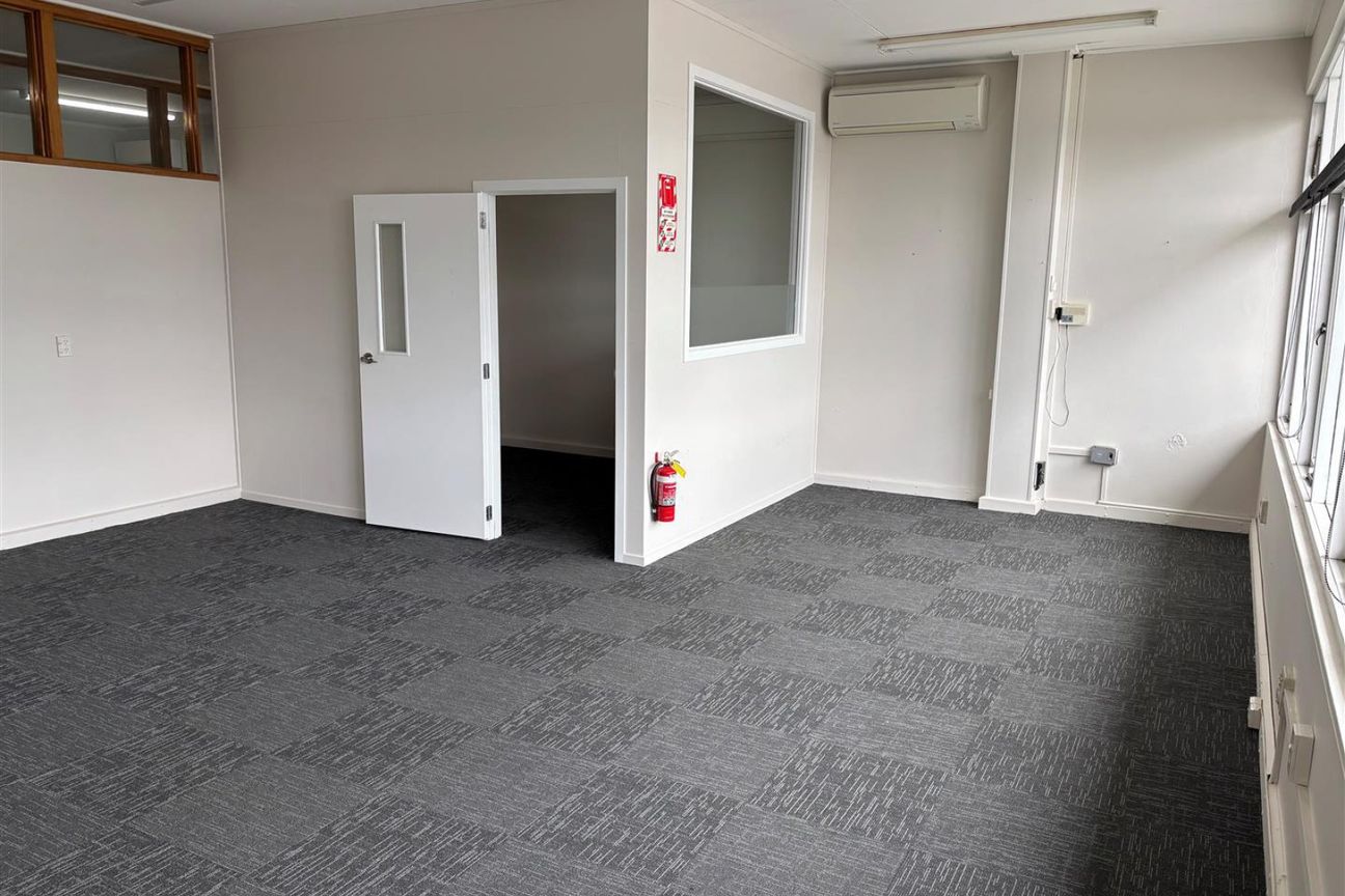 Professional Office Space - Vista 3