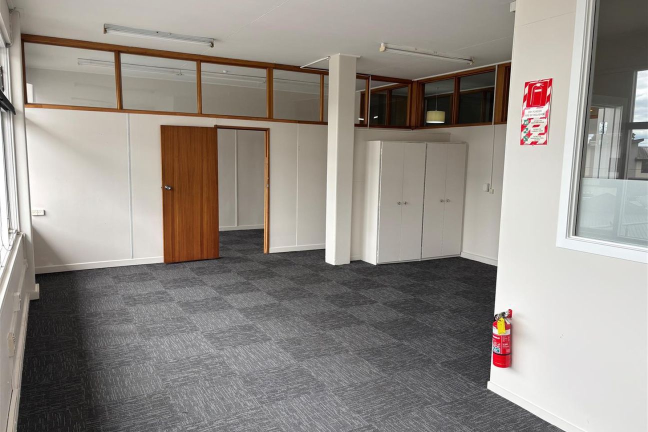 Professional Office Space - Vista 6