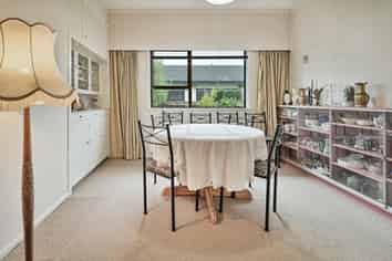 6/37 Middle Road, Havelock North