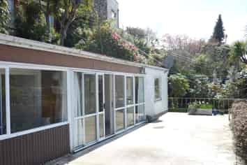 8A Queen Street, North Dunedin