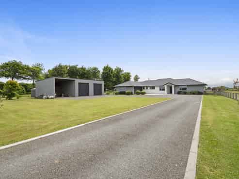 14 Heatherlea West Road, Levin