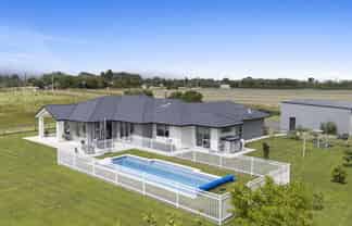 14 Heatherlea West Road, Levin